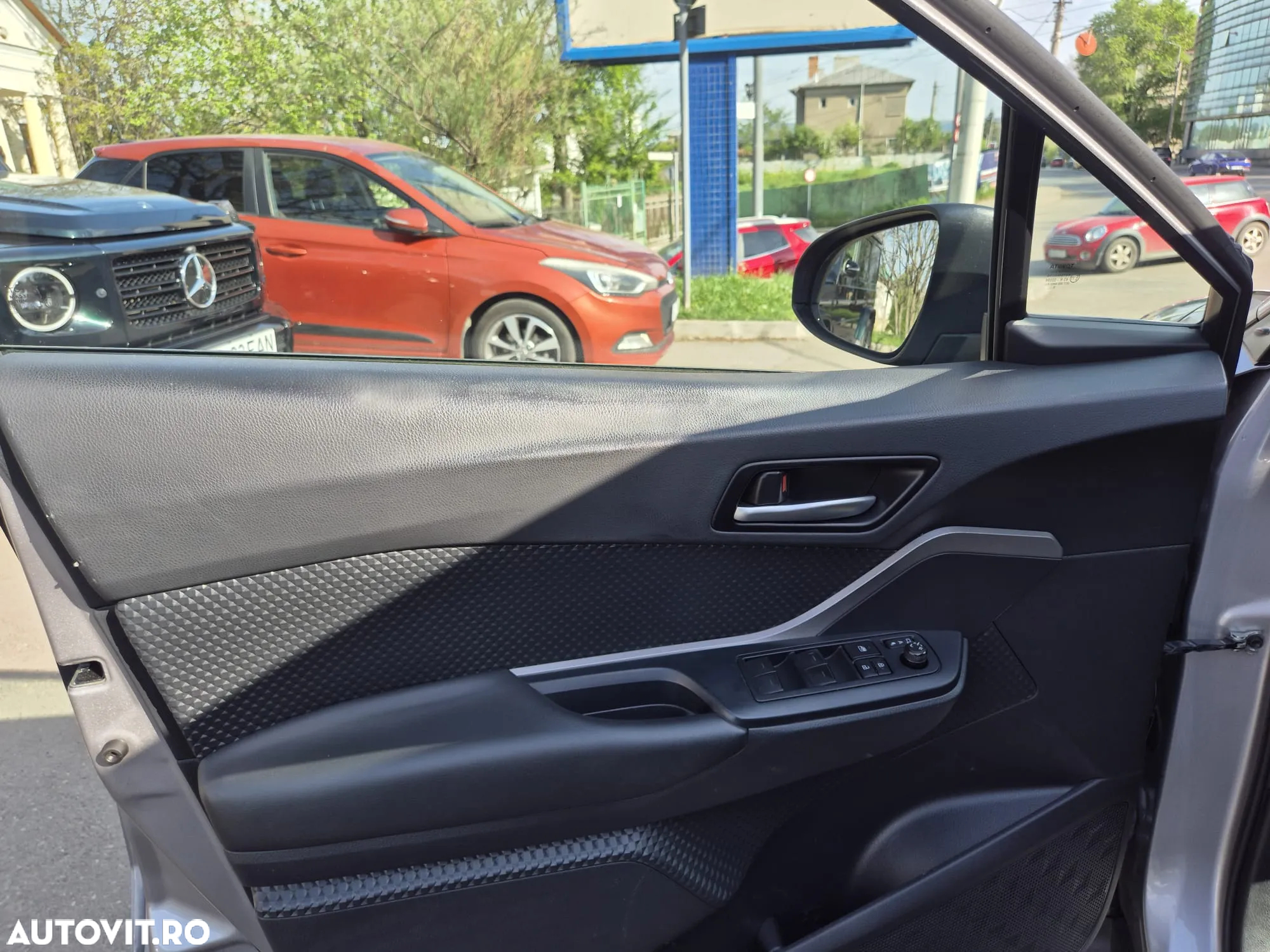 Toyota C-HR 1.8 Hybrid Business Edition - 11