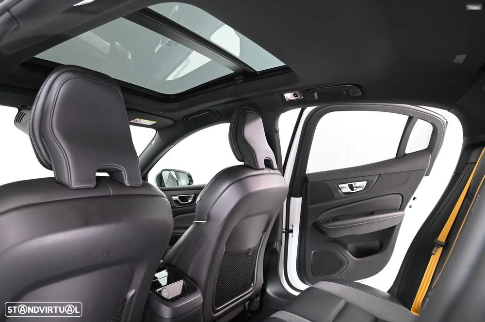 Volvo S60 2.0 T8 PHEV Polestar AWD - 25