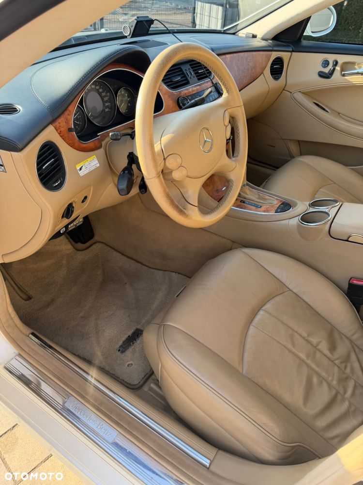 Mercedes-Benz CLS - 6