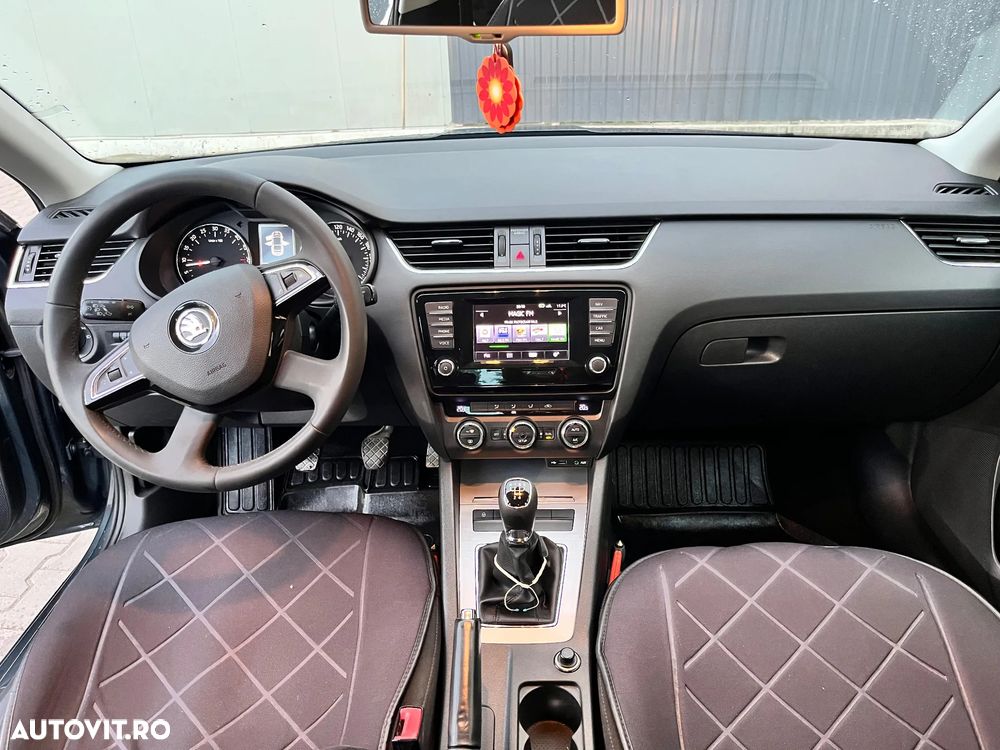 Skoda Octavia 1.6 TDI AMBITION - 4