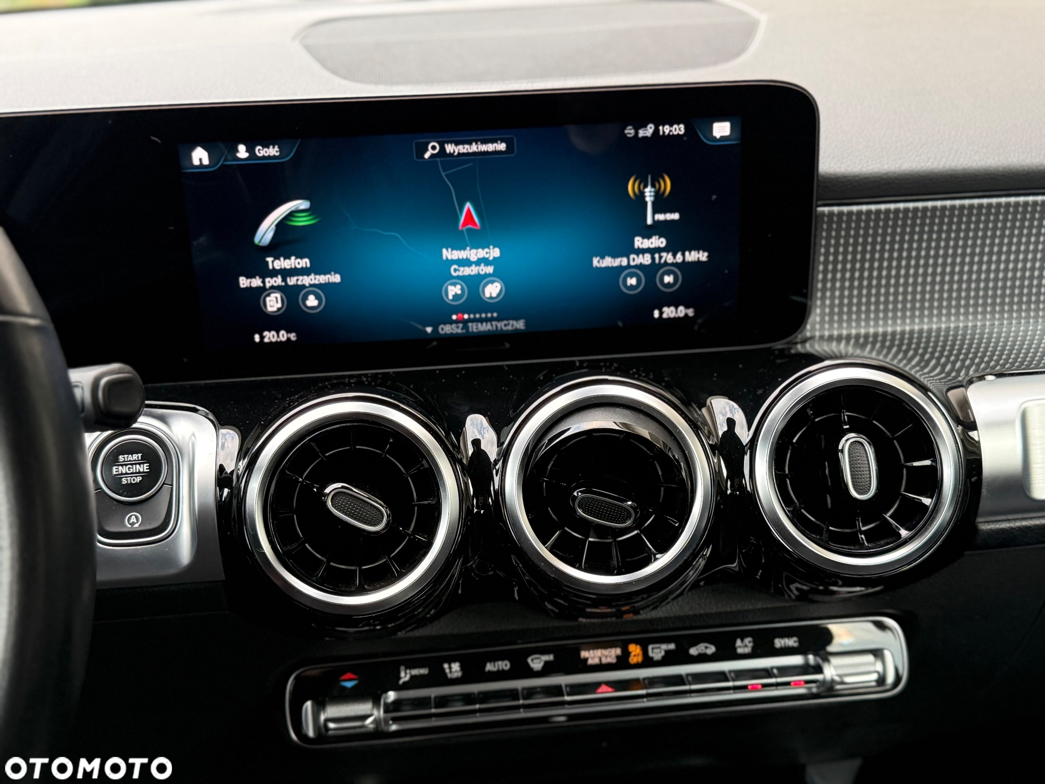 Mercedes-Benz GLB 200 d 8G-DCT Progressive - 20