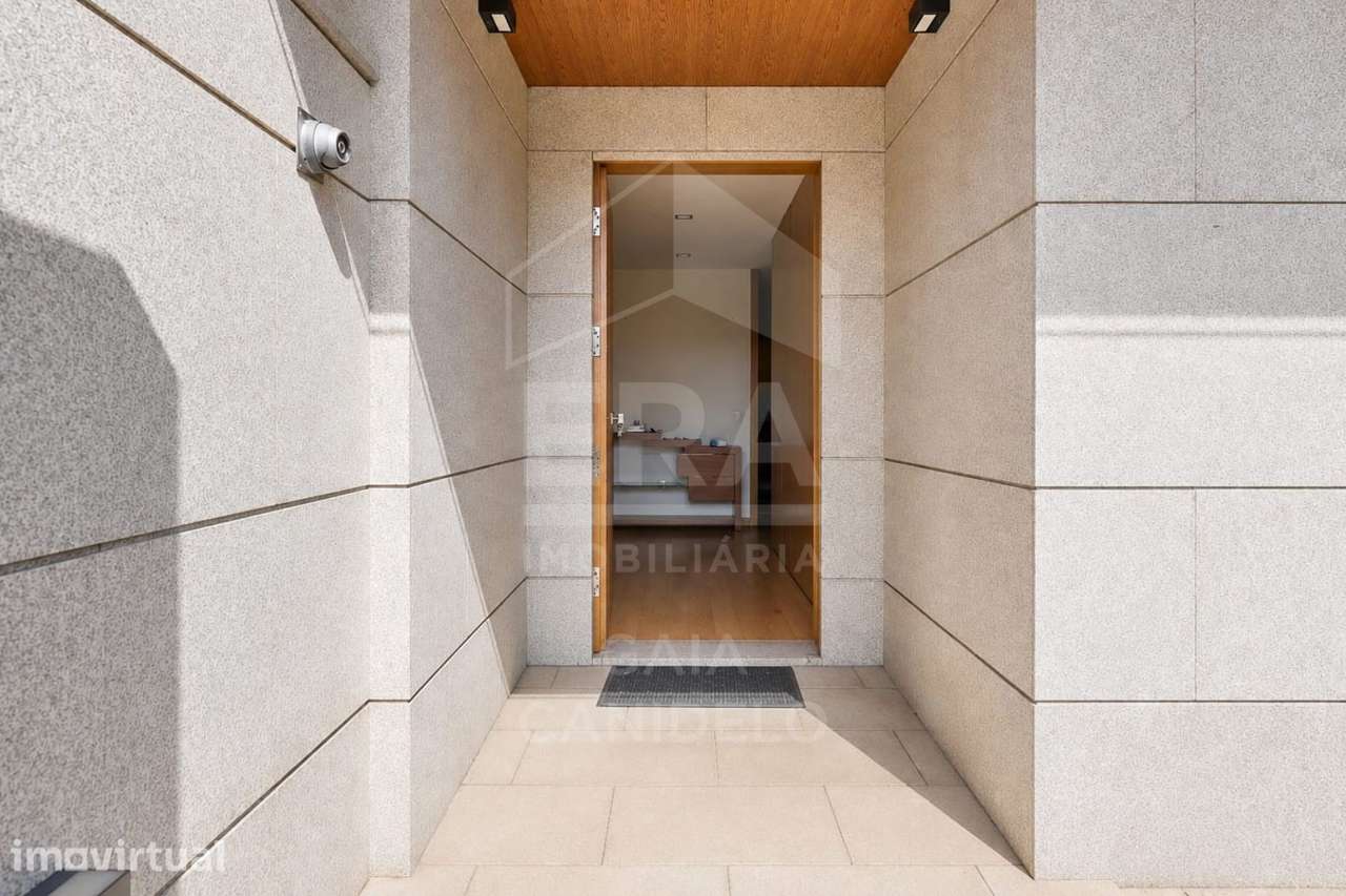Moradia T3+1 com conforto, espaço e qualidade - Grande imagem: 2/29