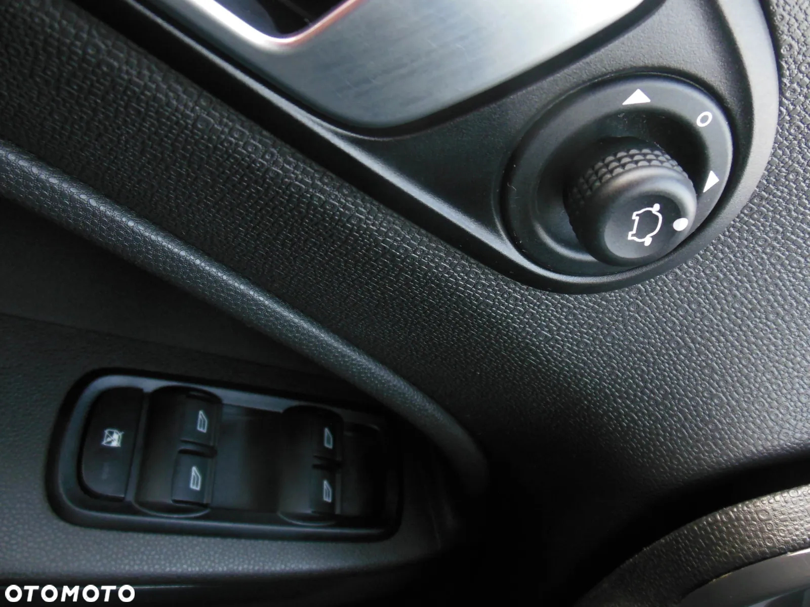 Ford EcoSport 1.0 EcoBoost TITANIUM - 16