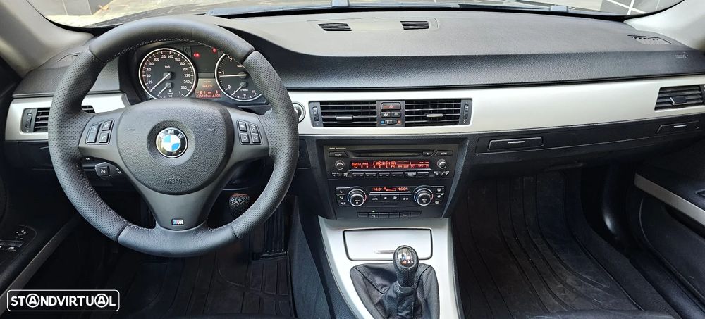 BMW 320 d Coupe - 10