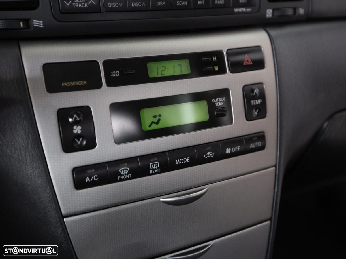 Toyota Corolla - 14