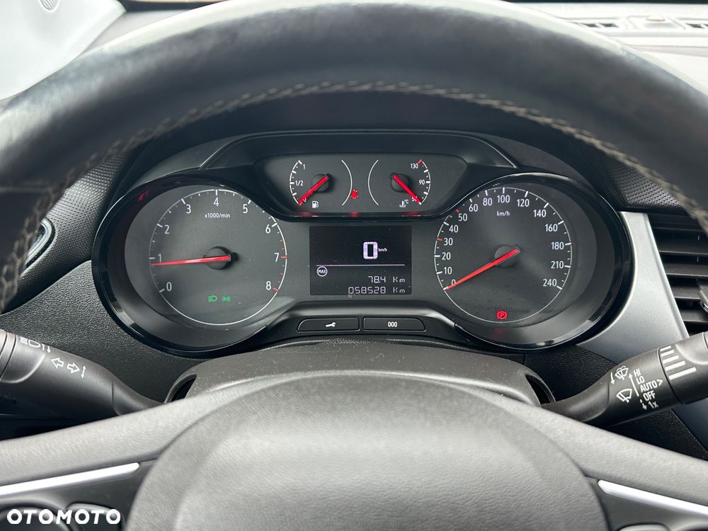 Opel Crossland X - 12