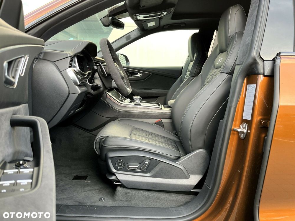Audi RS Q8 - 6