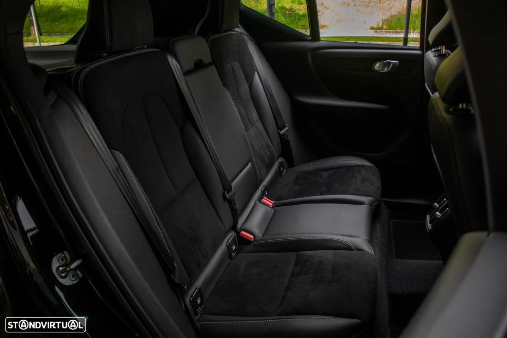 Volvo XC 40 T3 Momentum - 27