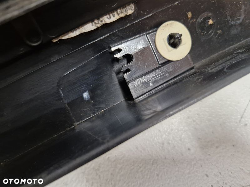 CITROEN DS3 CROSSBACK LISTWA OSŁONA SZYBY CZOŁOWEJ LEWY PRZÓD 9820791780 - 9