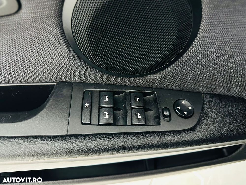 BMW Seria 3 318d DPF Edition Exclusive - 12