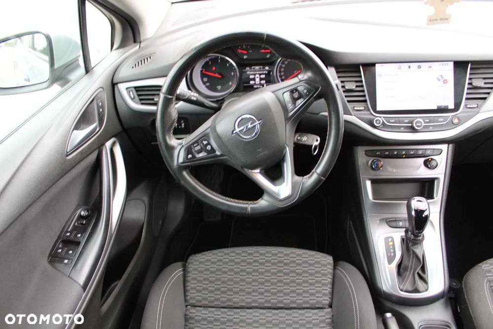 Opel Astra 1.6 D Automatik Start/Stop Edition - 9