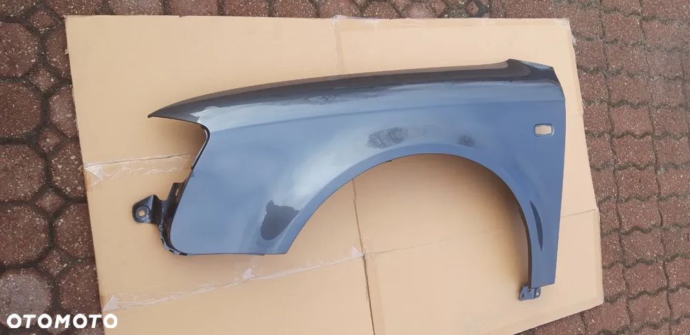 Błotnik AUDI A4 B7 LX7Z (Delfingrau szary metalik) lewy przód do modeli sedan kombi od 2004 do 2007 - 1