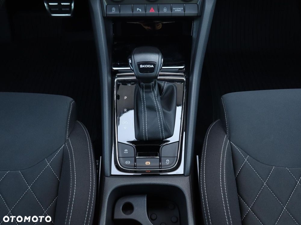 Skoda Karoq 1.5 TSI ACT 4x2 Sportline DSG - 16