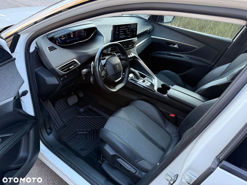 Peugeot 5008 BlueHDi 180 EAT8 Allure Pack - 13