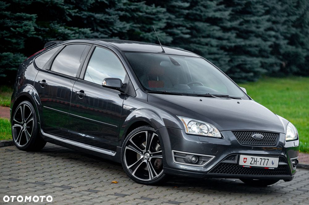 Ford Focus - 1