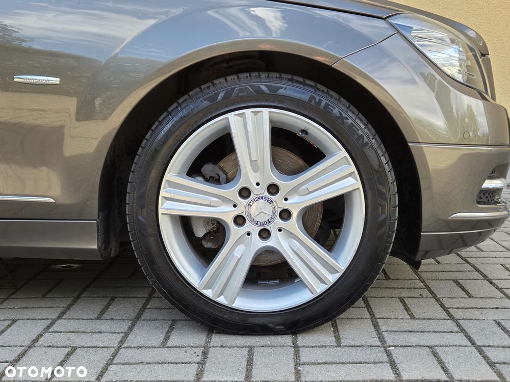 Mercedes-Benz Klasa C 200 (BlueEFFICIENCY) Avantgarde - 15