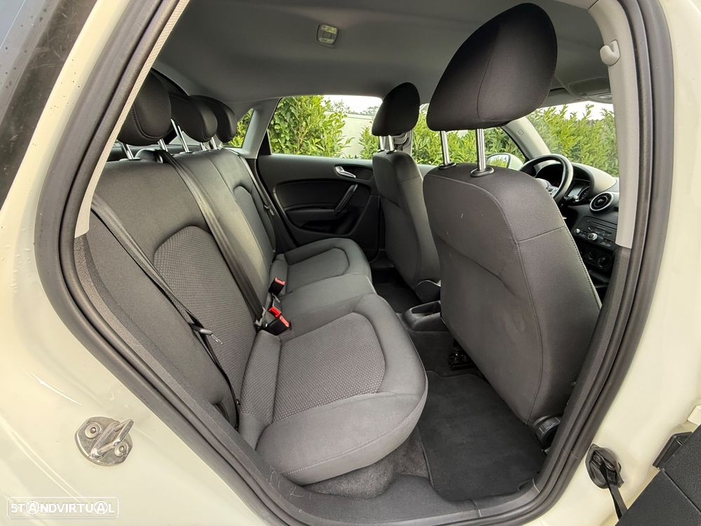 Audi A1 Sportback 1.6 TDI Advance - 22