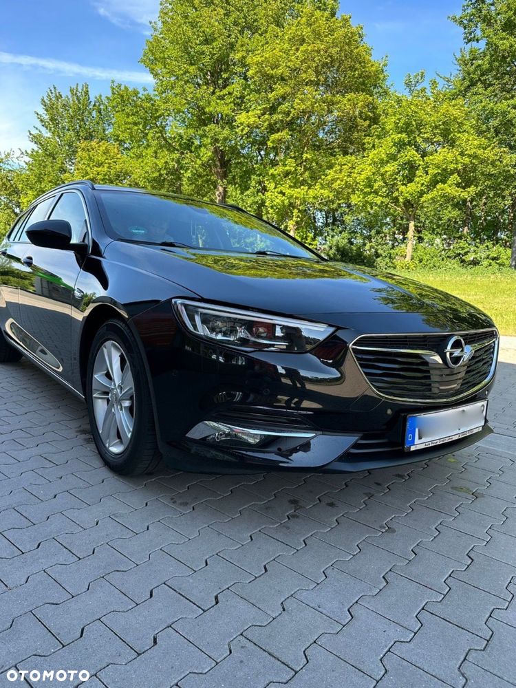 Opel Insignia - 1