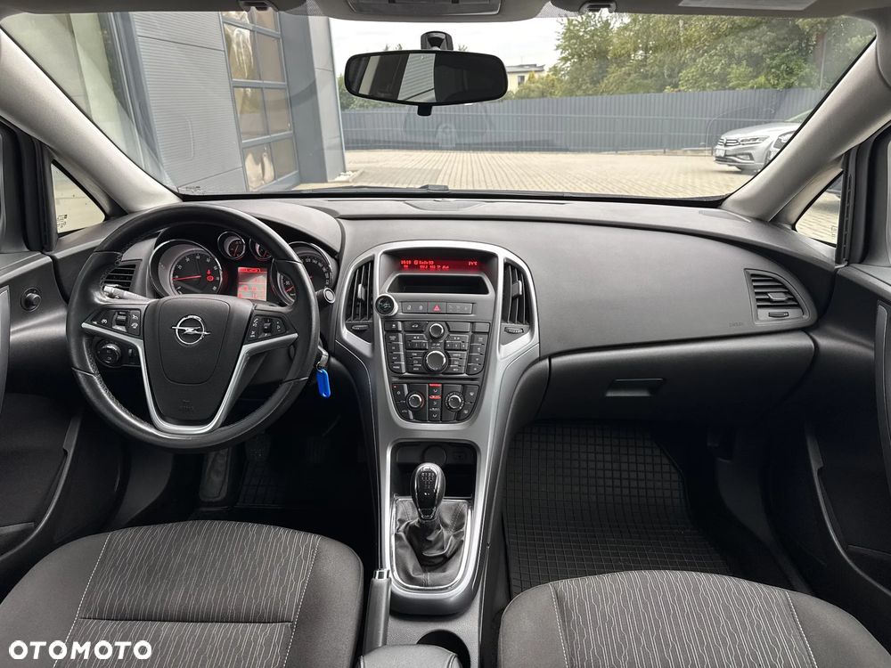 Opel Astra 1.6 EU6 - 10