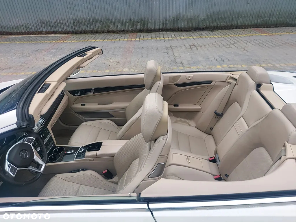 Mercedes-Benz Klasa E 400 4Matic Cabrio 9G-TRONIC AMG Line - 11