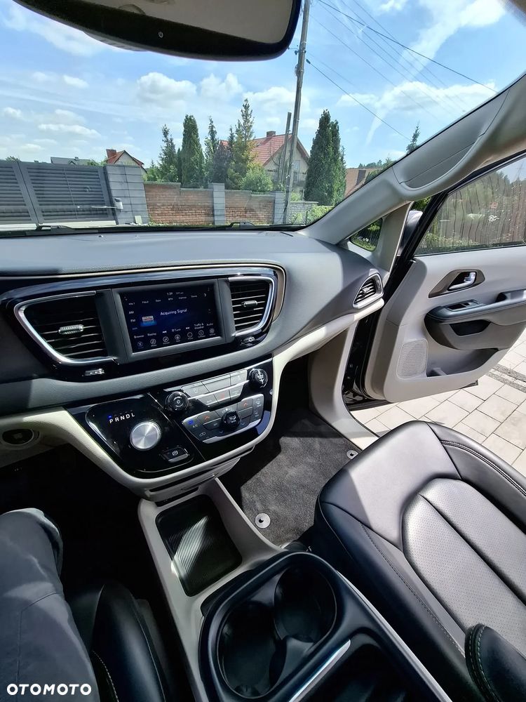 Chrysler Voyager - 11
