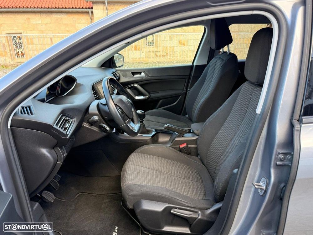 Peugeot 308 SW 1.5 BlueHDi Style - 11