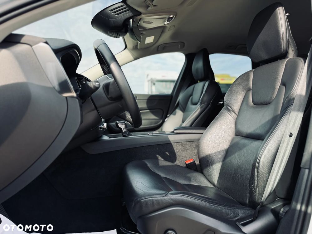 Volvo XC 60 D4 Geartronic Momentum - 30