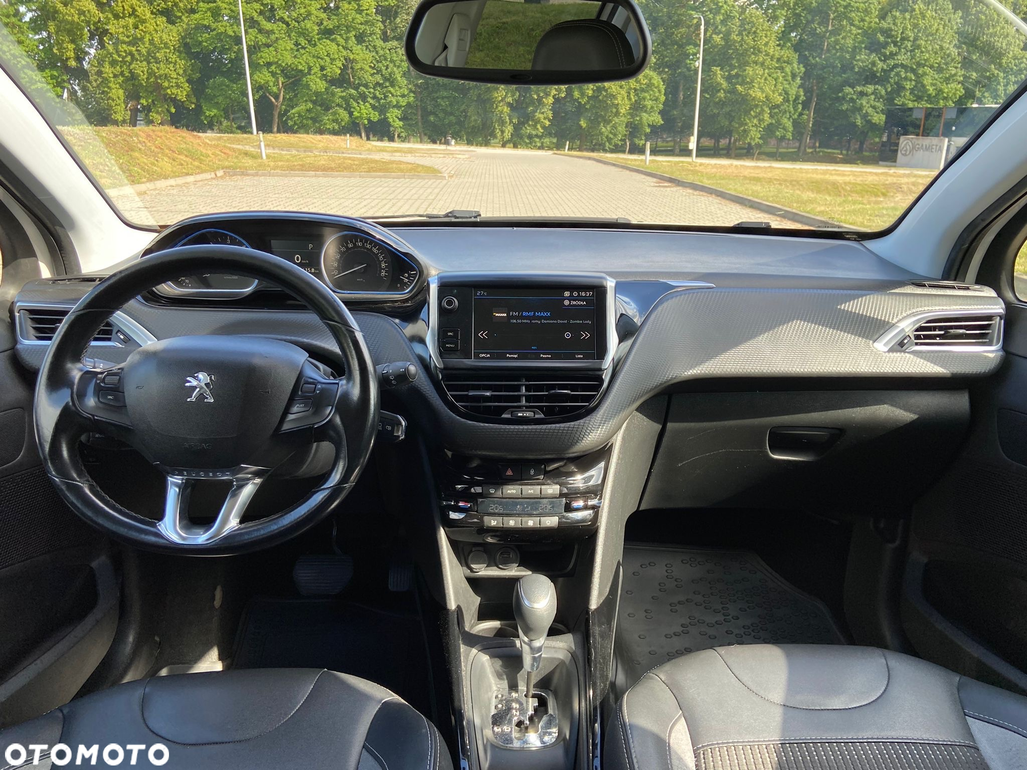 Peugeot 2008 - 5