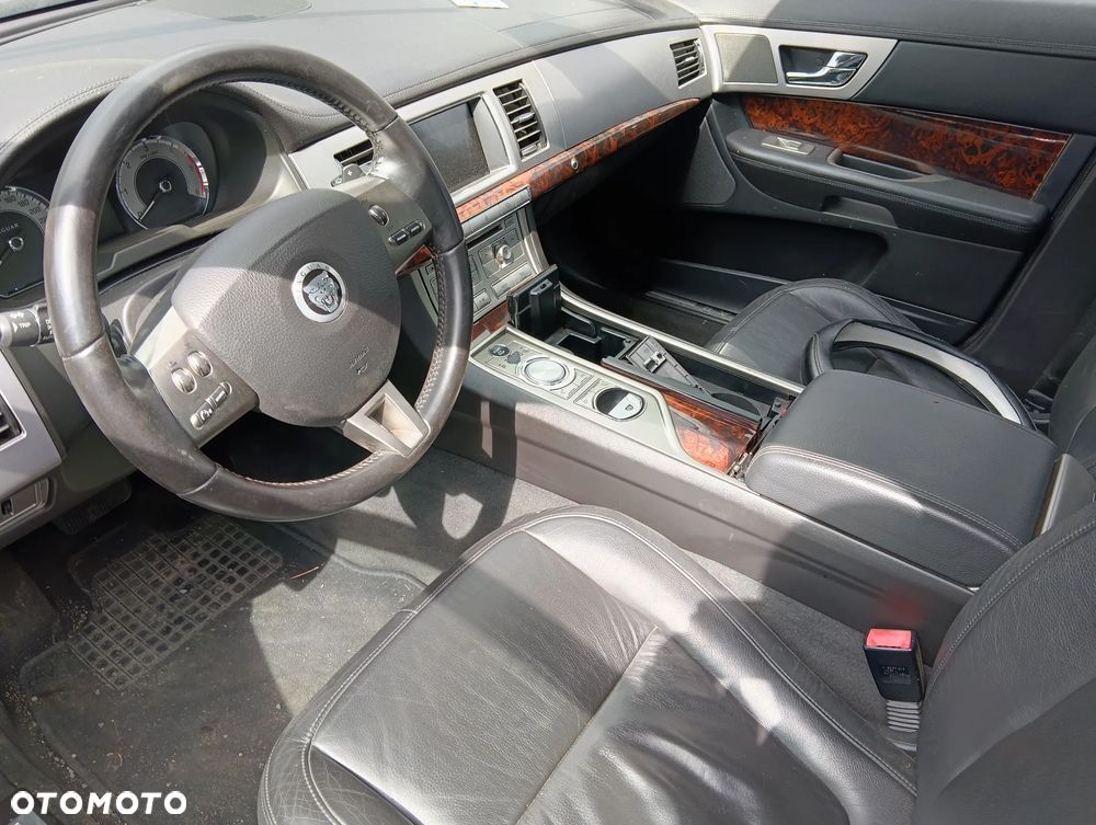 *JAGUAR XF* Samochód na części - 3