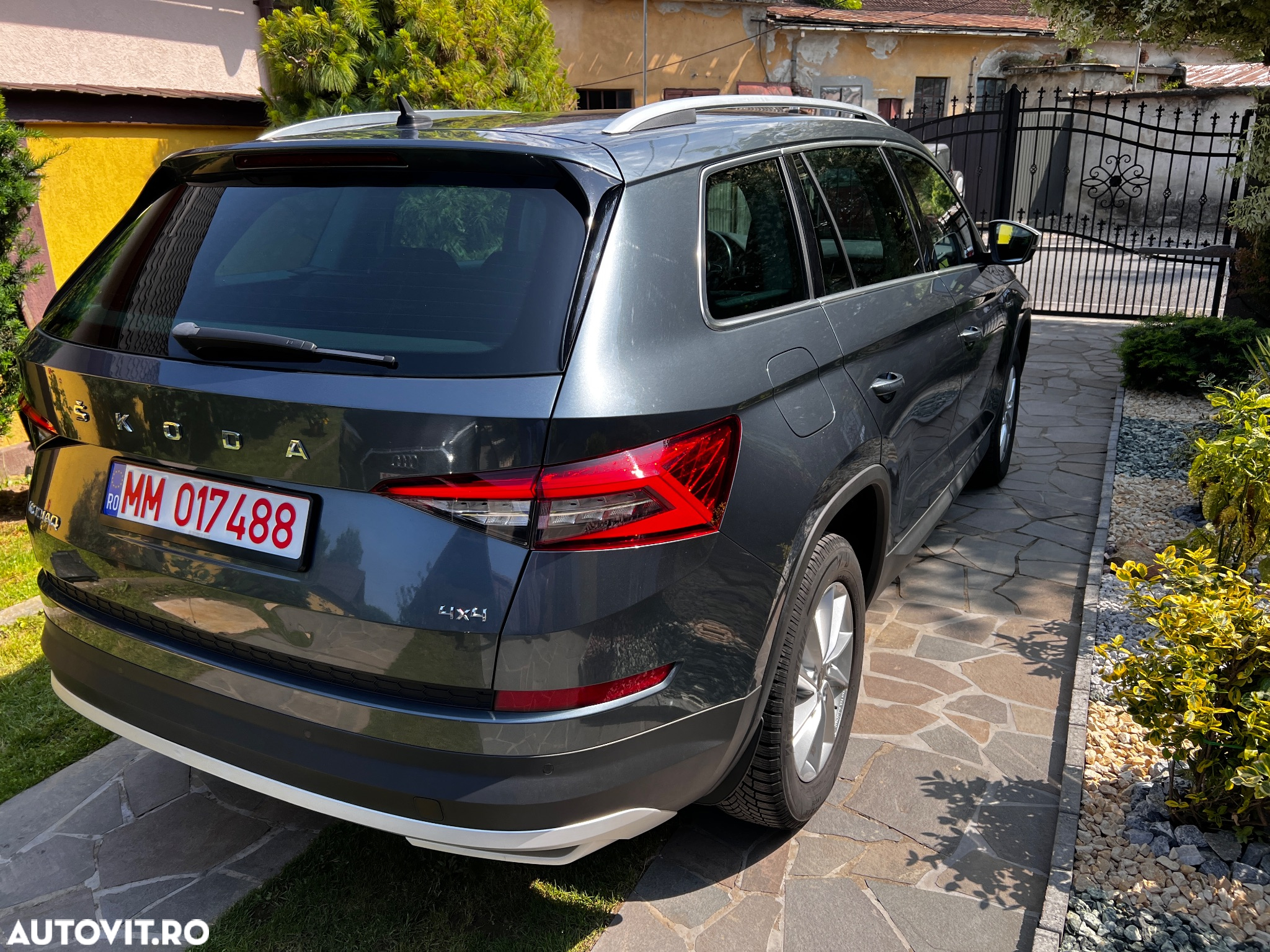 Skoda Kodiaq 2.0 TDI 4X4 DSG Scout - 6