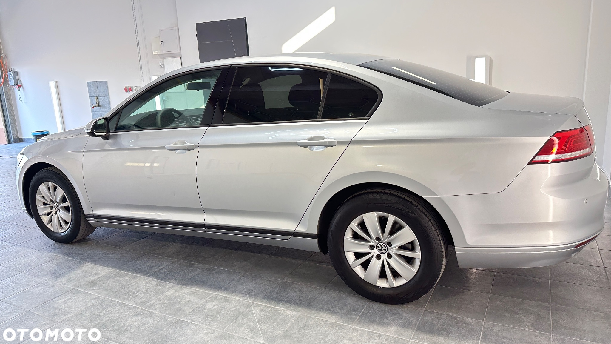 Volkswagen Passat 1.4 TSI BMT ACT Comfortline - 16