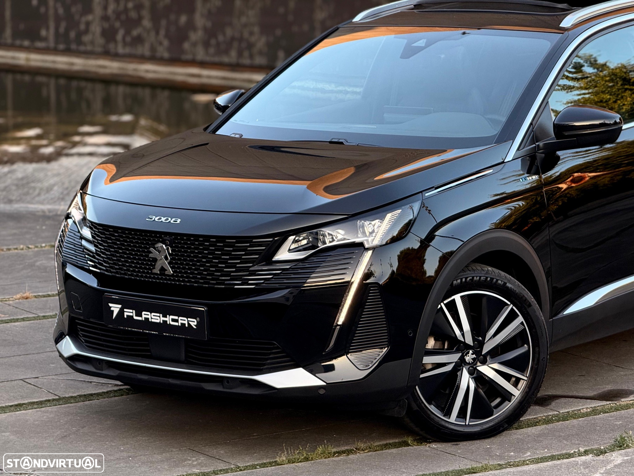 Peugeot 3008 1.6 Hybrid GT Pack e-EAT8 - 44