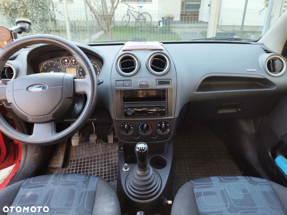 Ford Fiesta 1.3 - 19