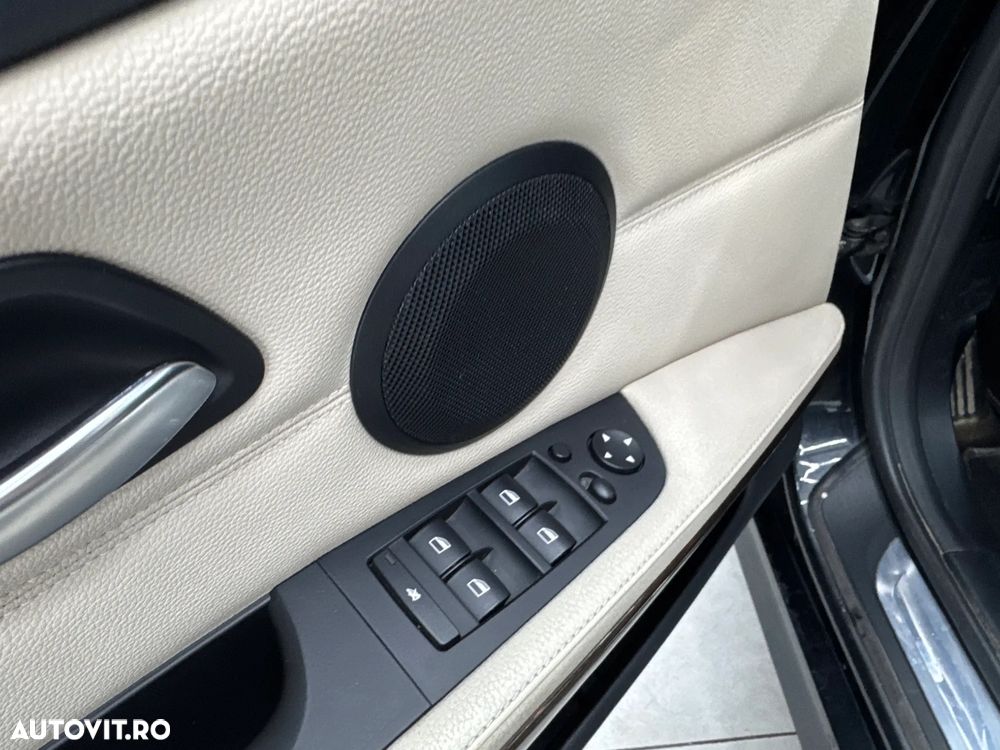 BMW Seria 3 320d DPF Aut. Edition Exclusive - 22