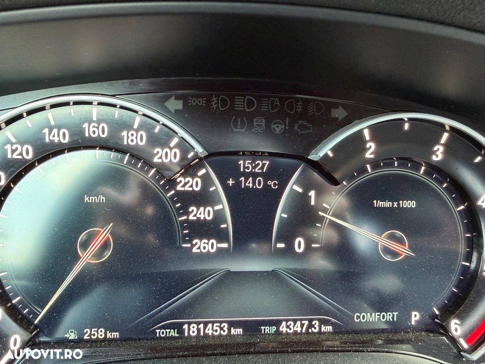 BMW Seria 5 520d AT - 15