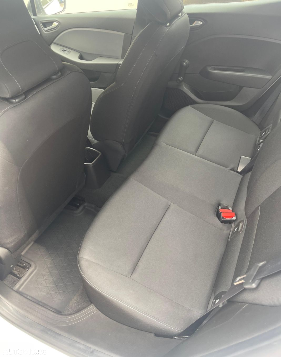 Renault Clio - 8