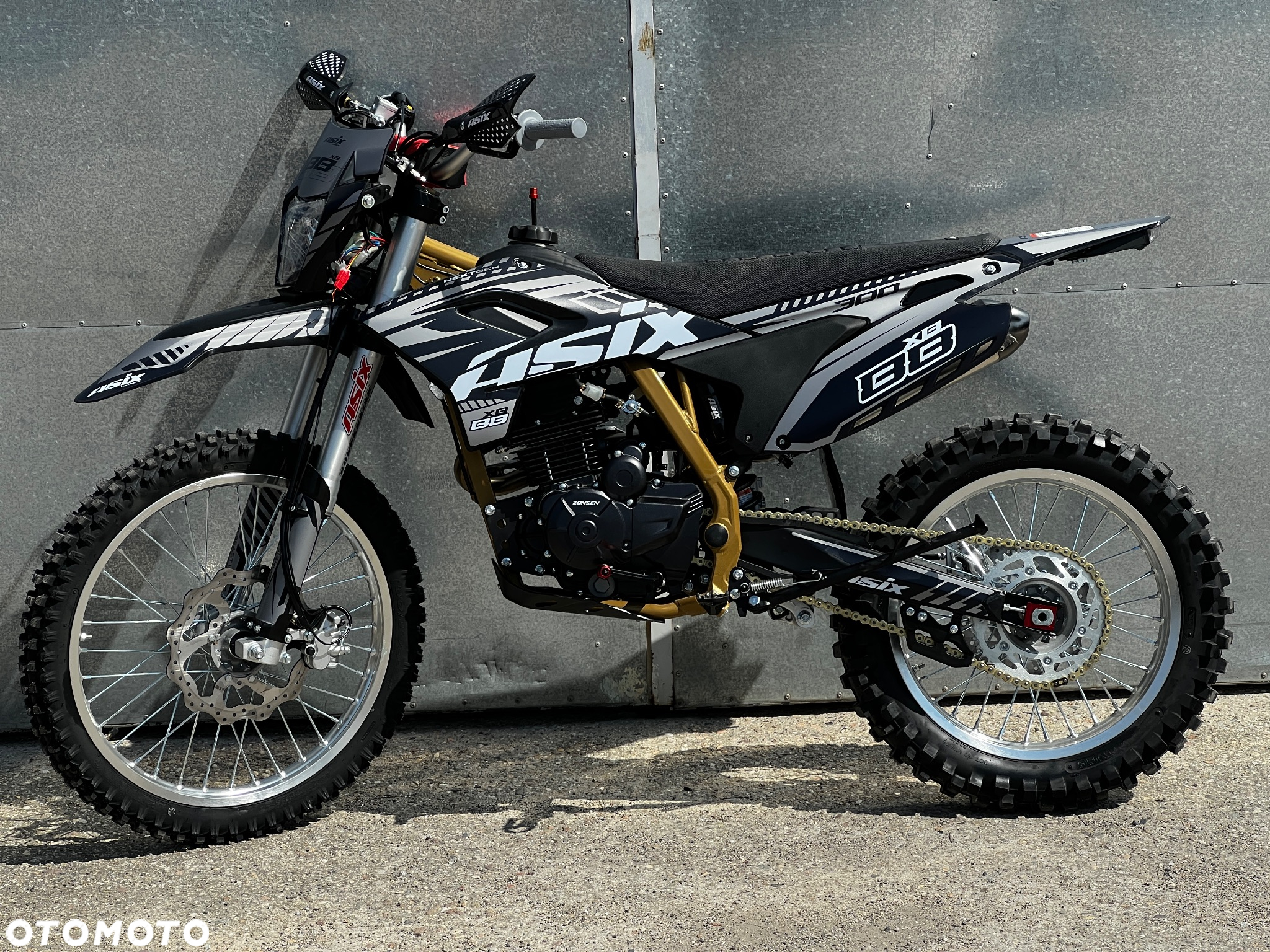 ASIX XB - 10