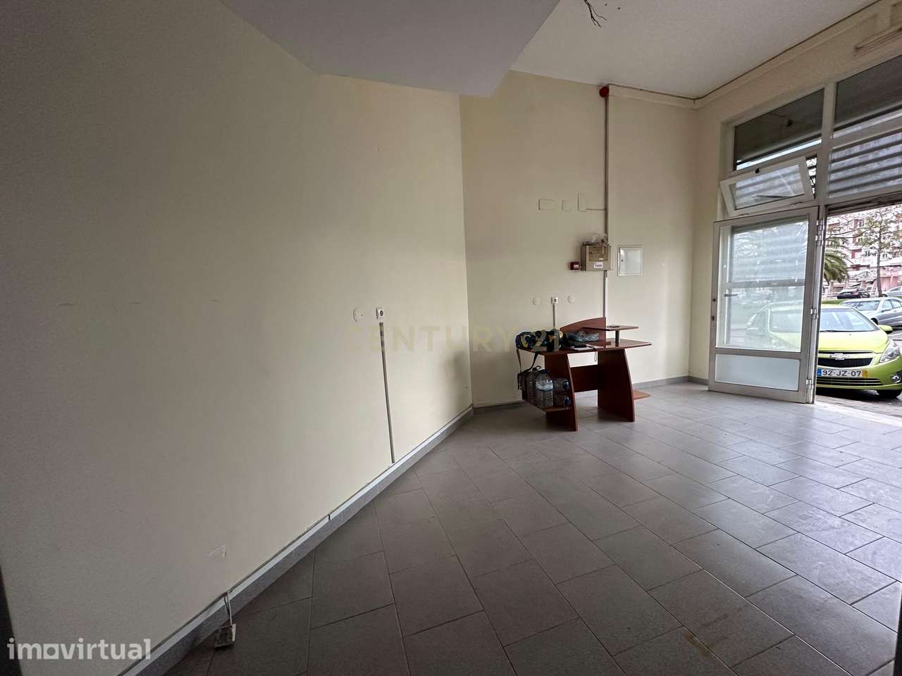 Loja com 68m2 em Santa Marta, Corroios - Grande imagem: 4/17