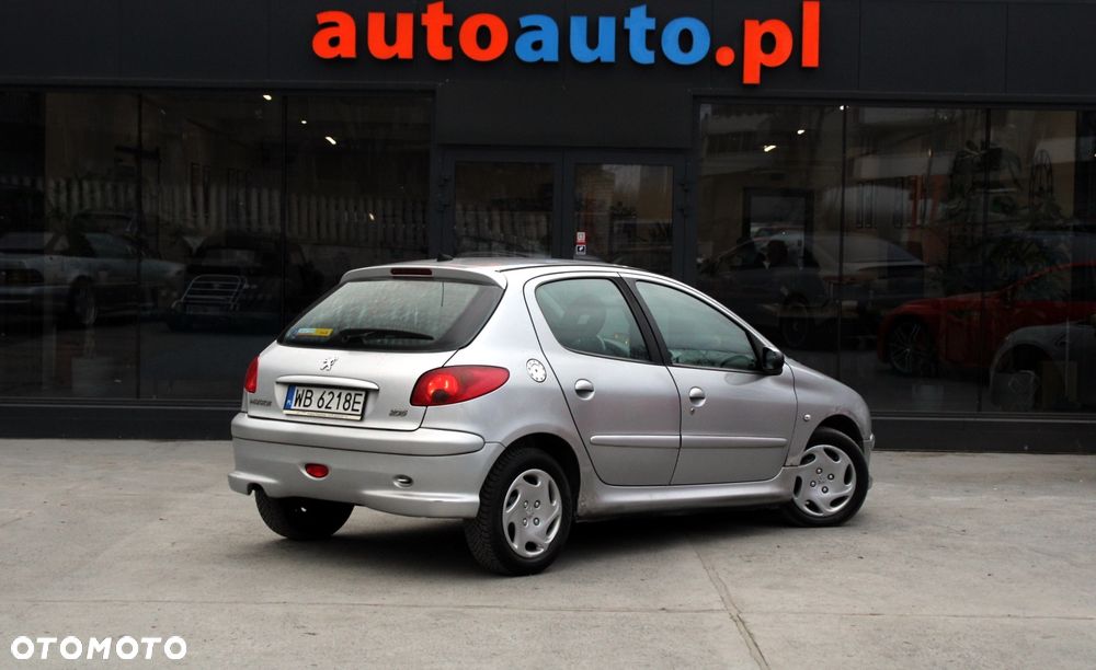 Peugeot 206 1.4 Trendy - 6