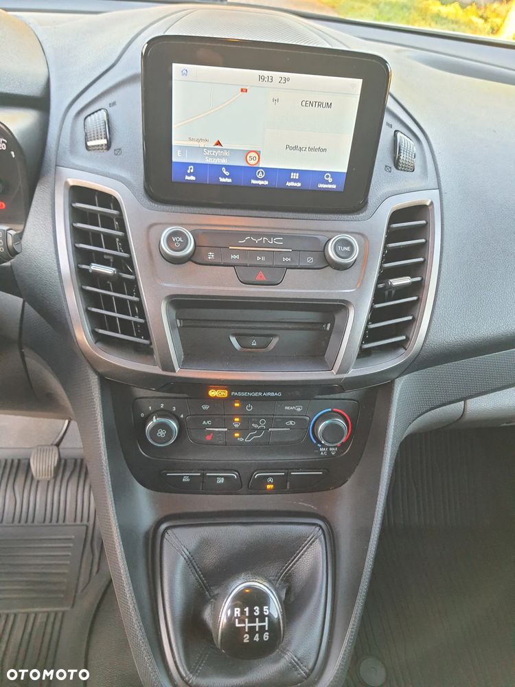 Ford Transit Connect XL - 17