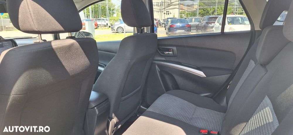 Suzuki S-Cross 1.4 Boosterjet 6MT AllGrip MHEV Passion - 15