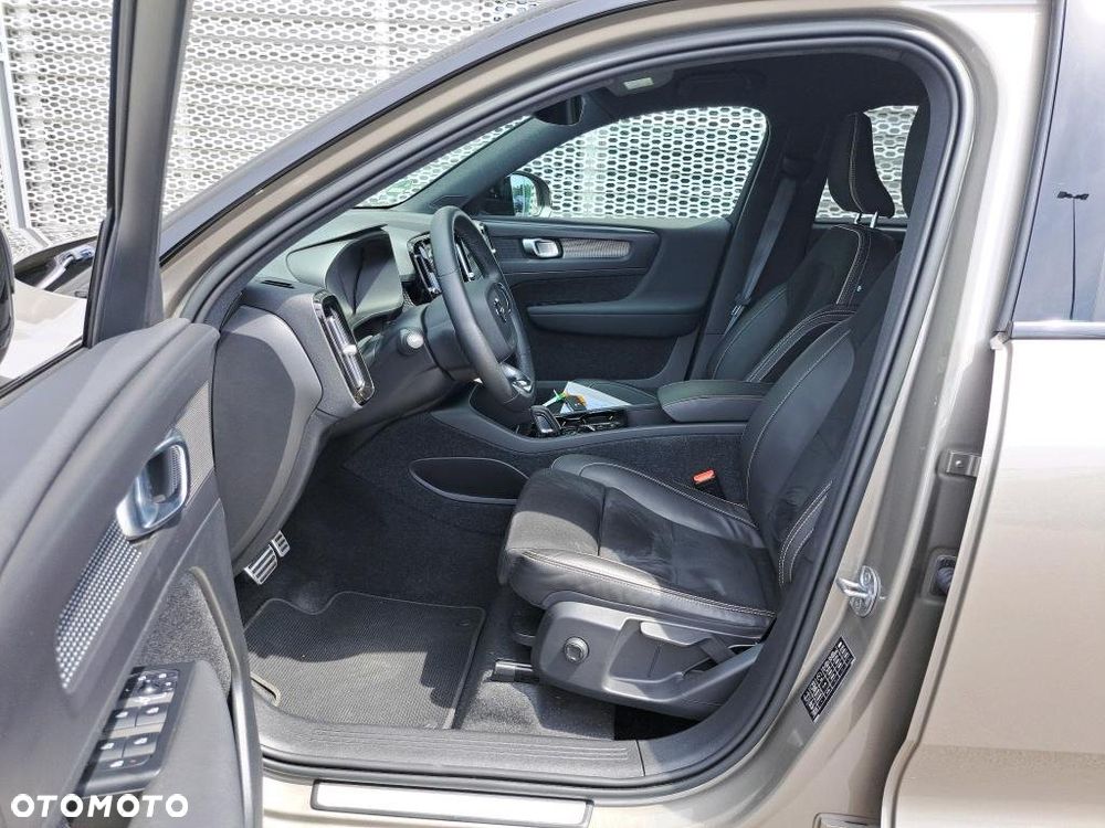 Volvo XC 40 T4 Plug-In Hybrid R-Design - 6