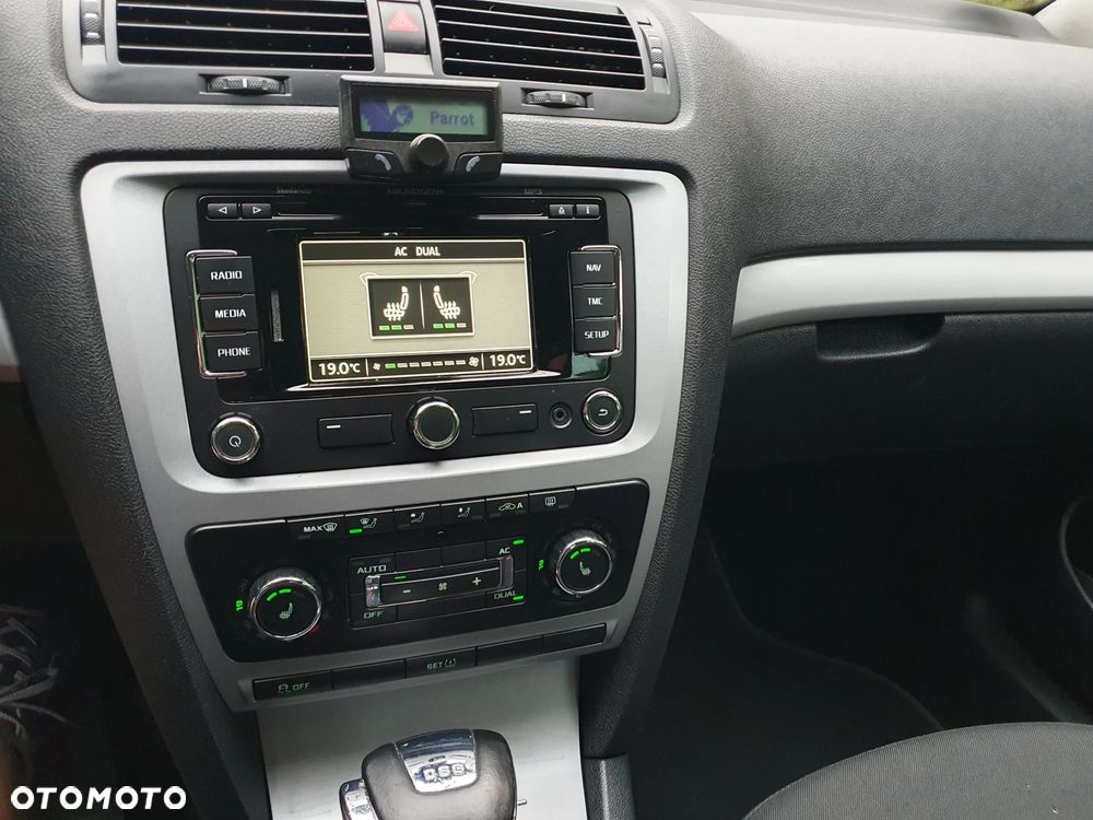 Skoda Octavia 2.0 TDI DPF DSG Elegance - 19