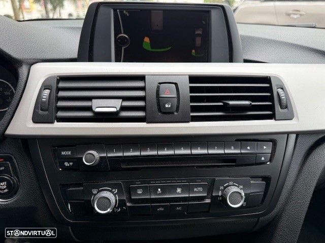 BMW 318 d Line Luxury — fotografia 10