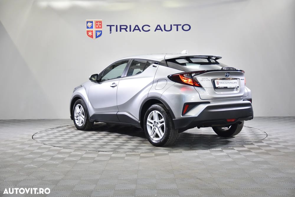 Toyota C-HR - 4
