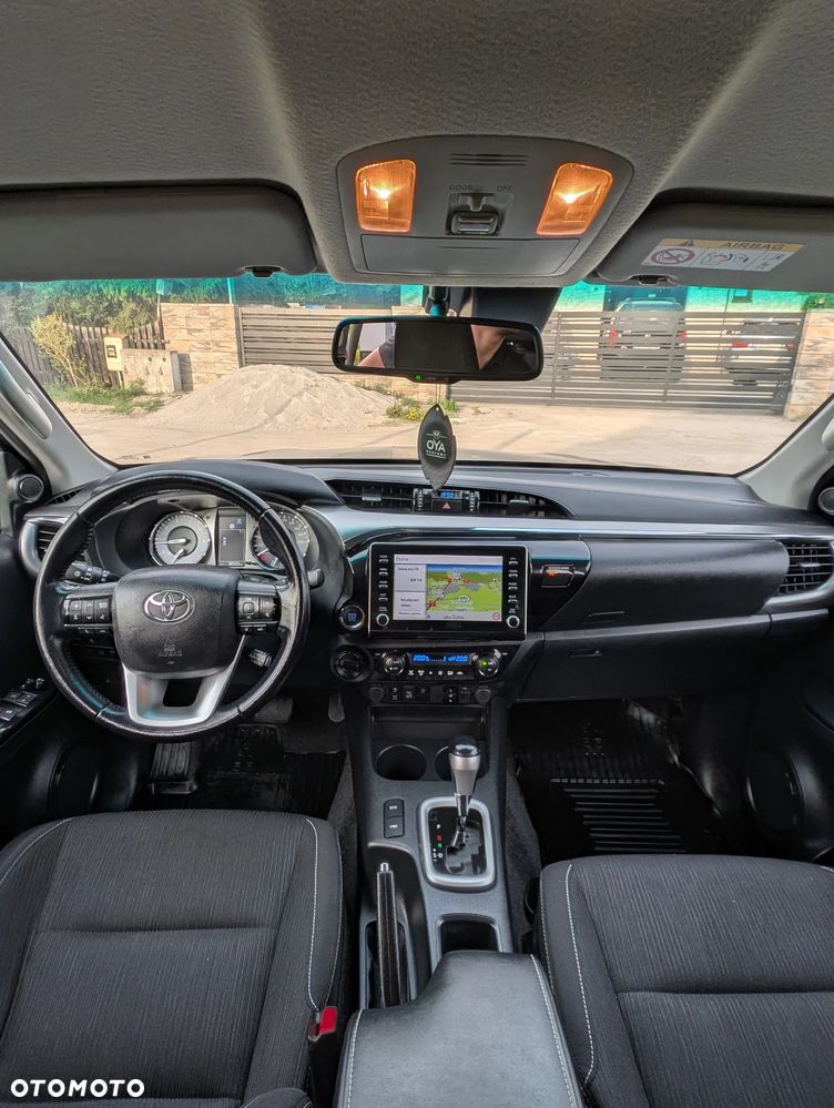 Toyota Hilux - 14