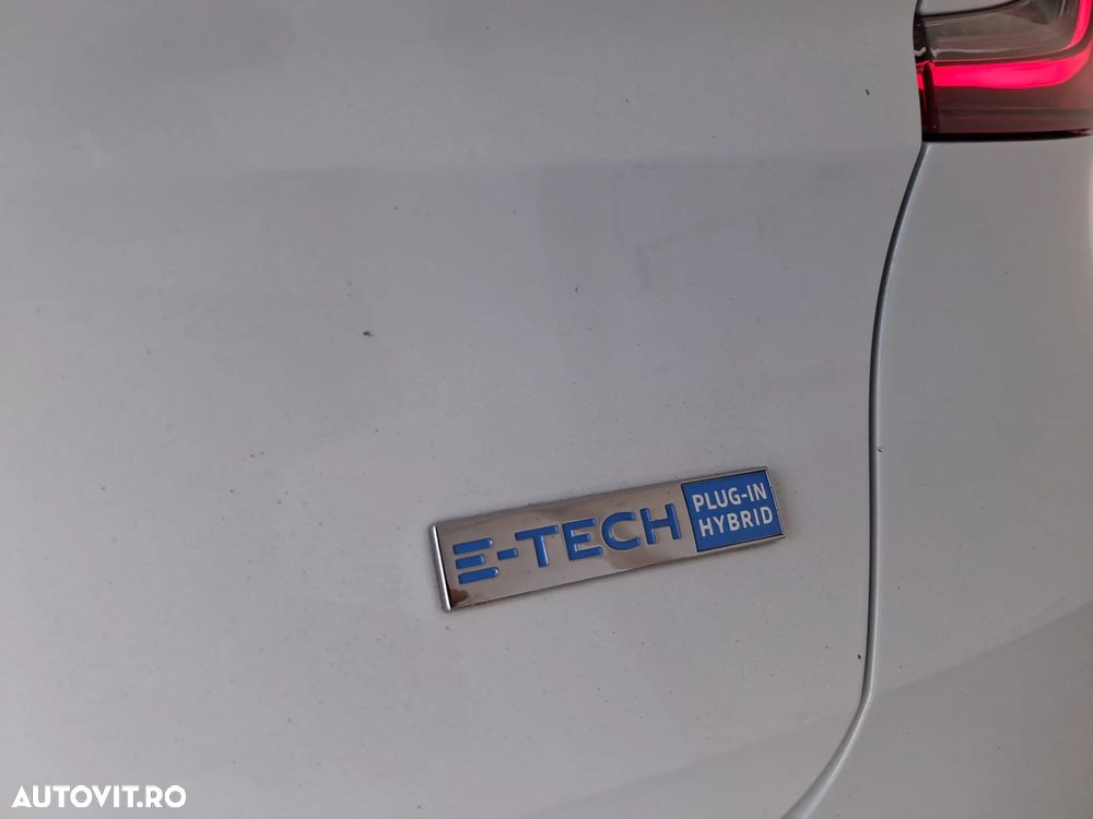 Renault Captur E-Tech Plug-In-Hybrid Intens - 28