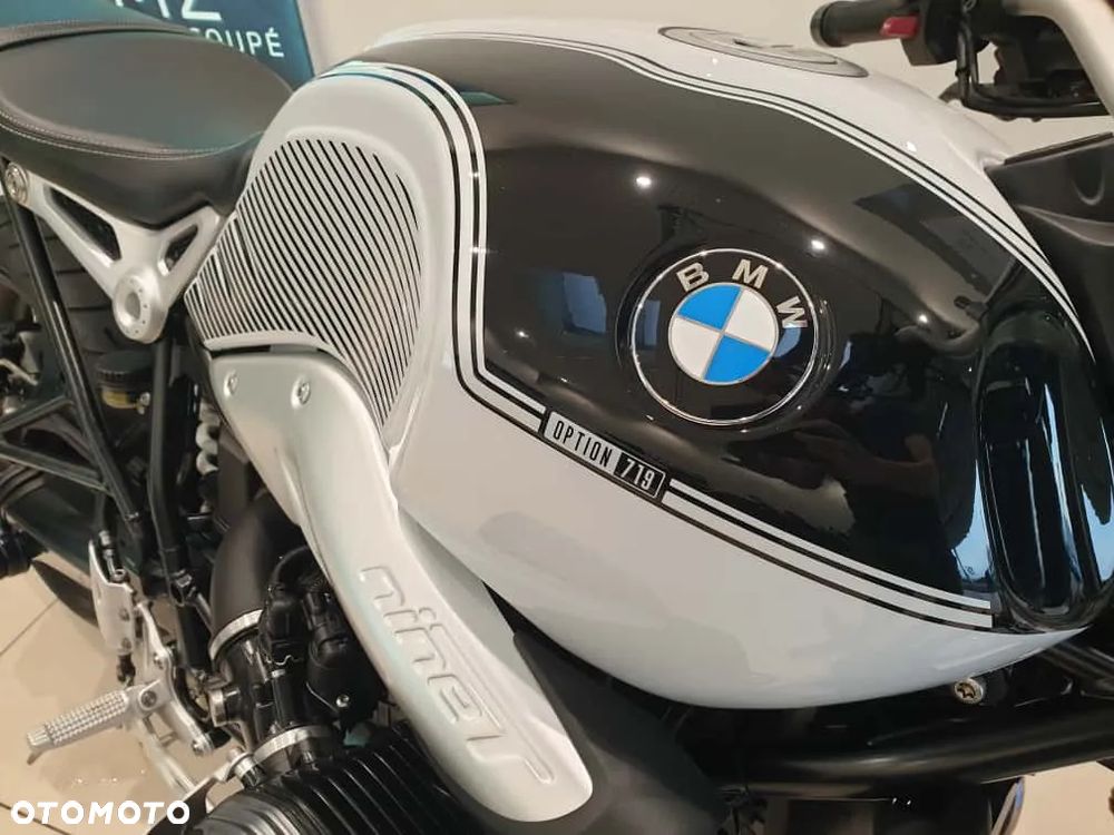 BMW R - 33