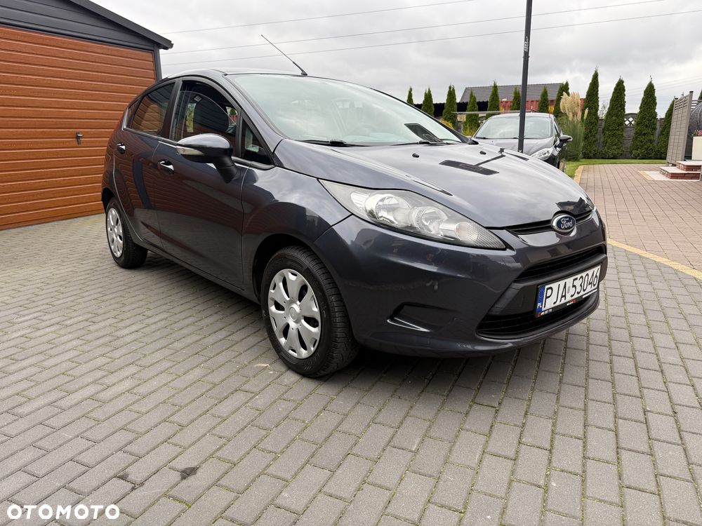 Ford Fiesta - 2