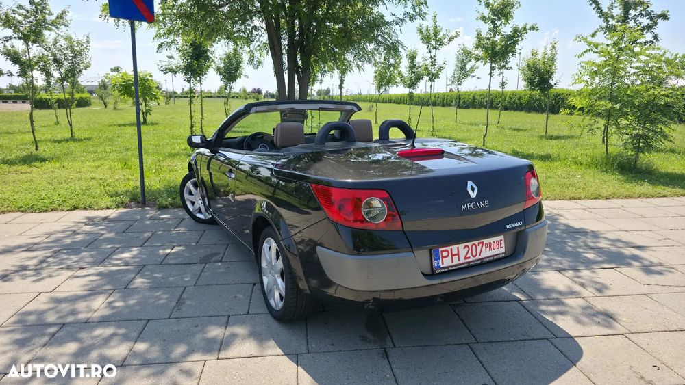 Renault Megane 1.6 Privilege - 4
